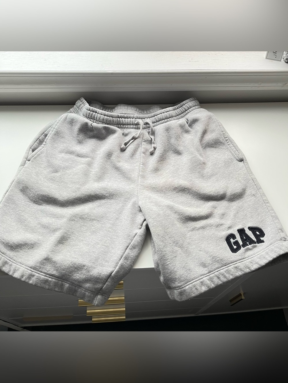 GAP Men's XS Light Gray Fleece Drawstring Shorts pockets activewear lounge sport